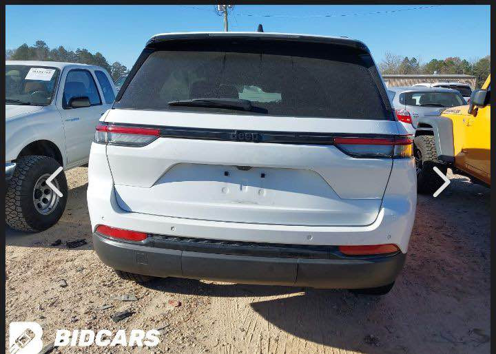 جيب كراند شيروكي بلاك توب 2022
مرقم بغداد

السيارة فول الفول مواصفات...رادار امامي خلفي جانبي ..توقف ذاتي5 كامرات خمسة راكب صندوك كهرباء كشنات اربعه تدفئة ستيرن هيتر 
كشنات امامي تدفئةو كهرباء 
جامات ثنين اوتوتشغيل عن بعد 
منافذ شحن بكل مكان 
مرايات جانبيه تدفئة
كير ماوس
تحديد مسار
وبعد هوواي موصفات ومعروف البلاك توب شنو موصفاته
حادثها جاملغ وبنيد مصبوغ
بدون نقص برغي بسعر 260 وبيها مجال
للاتصال *********** بغداد, العراق
