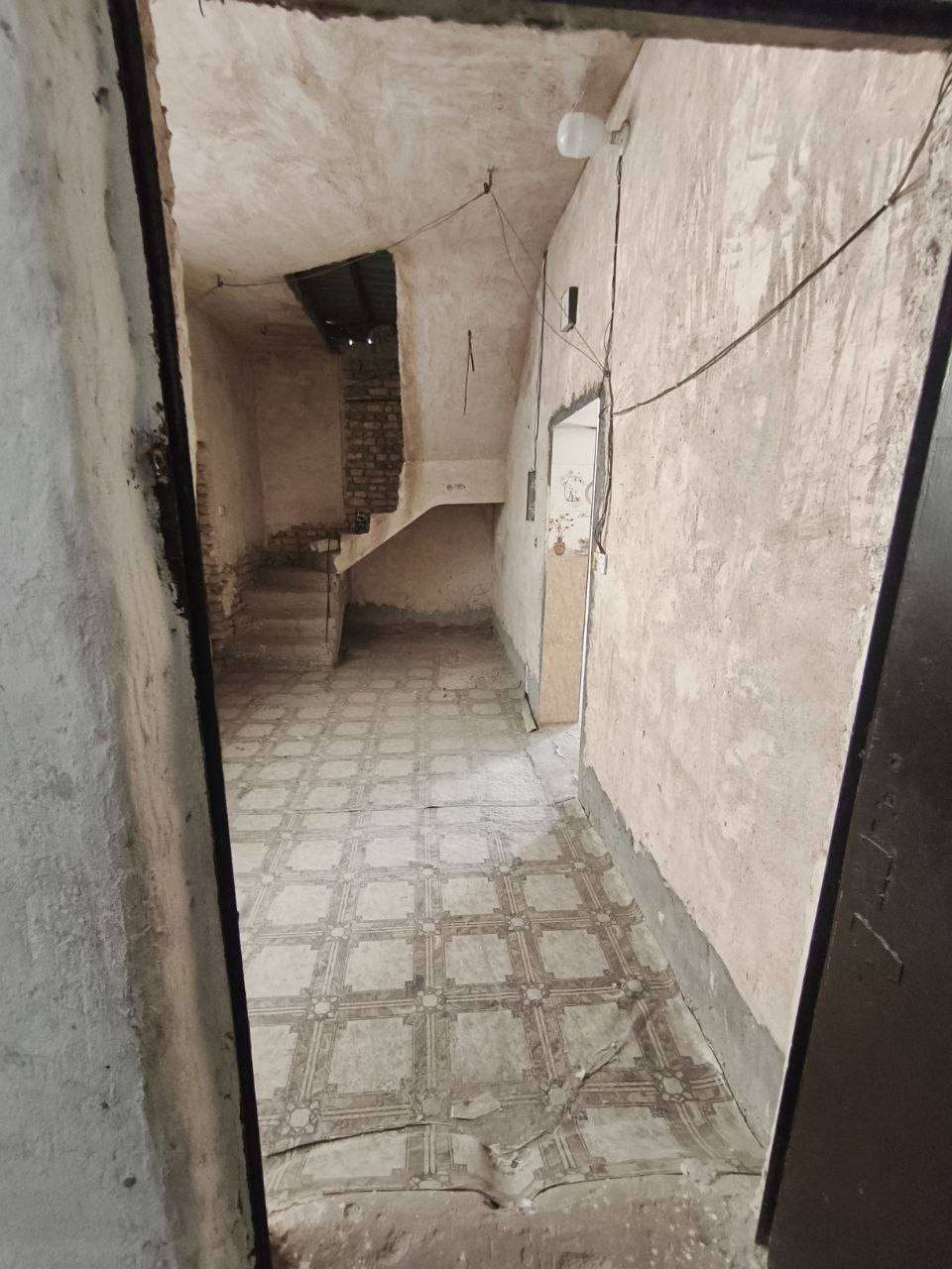 السلام عليكم 
يتوفر عقار في الحصوه منطقه ال 700 او ال 600 مساحه العقار 110 متر بابعاد مربعه الشكل ركن المرغوب صير بي احله خريطه العقار بيت قديم وصالح للسكن كان ماجر وحاليا دبيعه بيت مرتب وعقار موقعه حلو عله الشارع الخدمي المقابيل شركه فارس بالاخير موقع ممتاز واغله موقع هناك بالحصوه كله وبيت بمساحه حلوه وبخريطه حلوه 

سعر العقار 95 مليون وبي مجال للشراي نشاءلله للاستفسار اكثر مراسله الصفحه او الاتصال عله الارقام الاتيه 
*********** تصال
*********** وتساب
