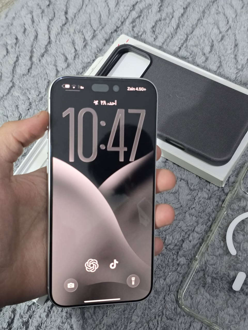 17 برو ماكس سلفر شريحة الكترونية
256 مشحون 6 مرات فقط السعر 1700 الجديد حاليا ب1795
للاستفسار تواصل واتساب او خاص 
***********
