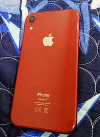 ذاكره 128 وبطاريه 79 جهاز نضيف  سعره 150الف قفل مع شاحنه  للاستفسار وا...