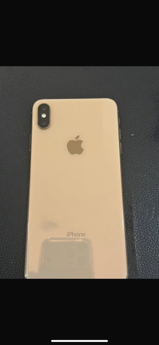 Xs max للبيع
بطاريه 77
ذاكره 64 
بي. بس هذا لسواد لبل شاشه 
السعر قيم بس بل يرضي الله لان ماعرف شكد يسوه 
مكاني بغداد العامريه 
***********
