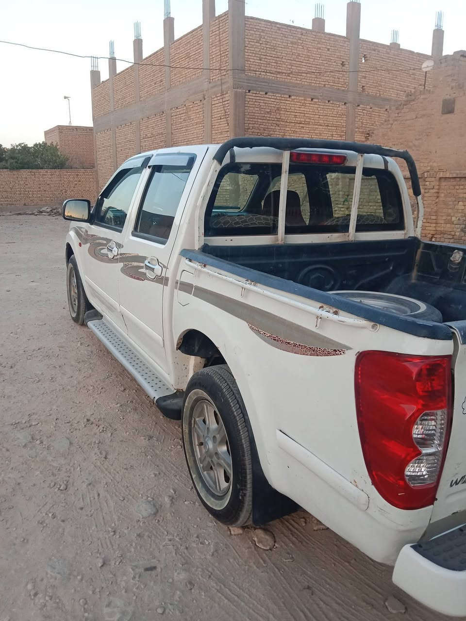بيكب كريت ويل رقم بابل إنكليزي موديل ٢٠١٣مكفوله من الضربه والتبديل كير ومحرك وتبريد وحداديه مكفولات تخم تايرات موجوده بالحله حي نادر سعر ٥٥ وبيه مجال بسيط الاتصال ***********
