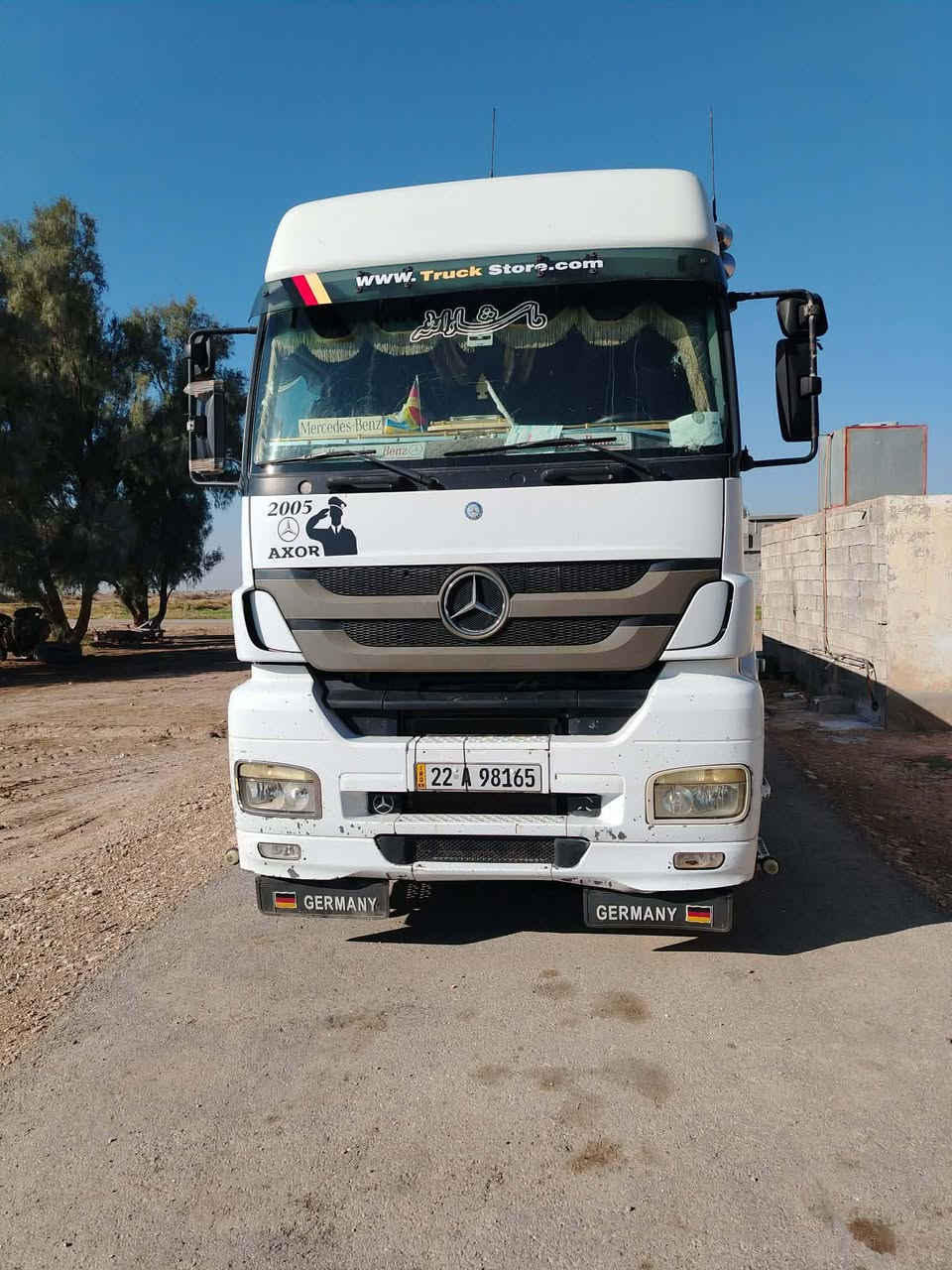 اكسور للبيع 2005 كير 4×4 هاف عربانة 3 دناكير دبل تاير بلادي. سيارة مكفولة وجاهزة للشغل . سنوية2031. هزة وبراد جديد. سعر 265. وبيهة مجال. ‏‪***********‬‏. ‏‪***********‬‏
