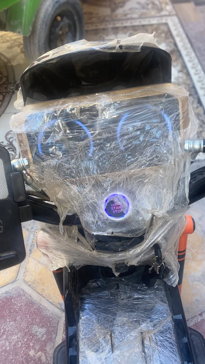 سلام عليكم دراجه شحن x900 5 بطاريات ملفها 2000 بيها صندوك بل جيس مشحونه اقل من 20 مره بصمه اصبع ونسختين سويج وريموت لدات شغاله نشرات شغاله سعرها 610 وبيها مجال مكاني الزبير  ***********
