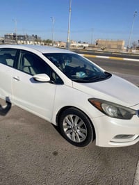 بيع سريع ومستعجل فورتي 2015 امريكي محرك 2000