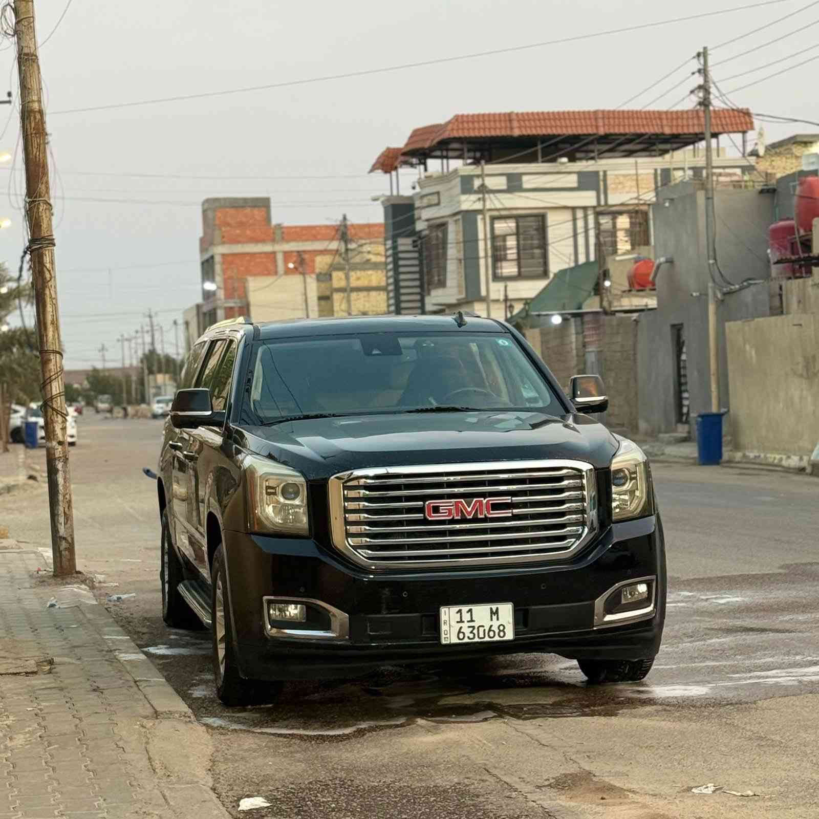 سلام وعليكم للبيع سياره يوكن طويله خصوصي بسمي  سياره وارد امريكي حادثه جاملغ امامي صفحت اليمن والبنيد مصبوغ السياره مغلفه كله نانو الاصلي  وجهازه من كلشي ودواخل السياره عسلي جلد مديل السياره 2015 ومعلايه 2020 وسعر  290 وبيه  رقم التليفون ***********
