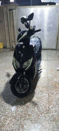 دراجه ماتركس شركه مؤيد طياره سته باتريات كبار نظام بارك و بيك موديل 26...