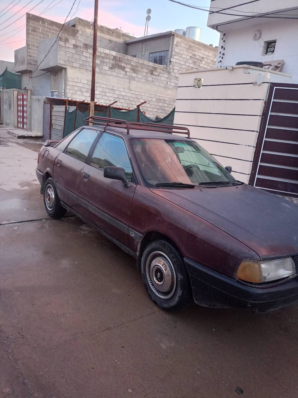 اودي موديل89 كربون اسعر 26 بيها مجال ***********
