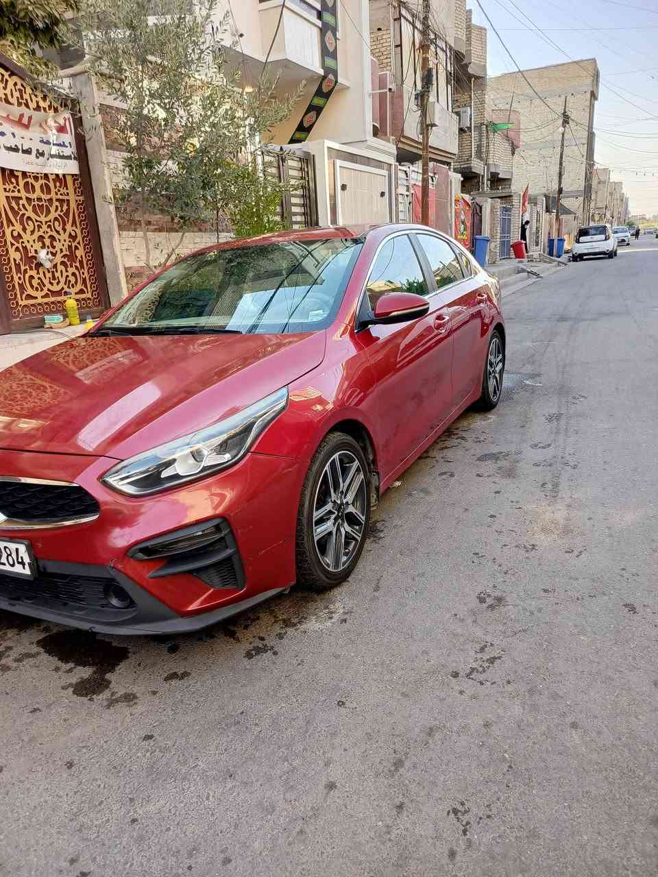 السلام عليكم
 الاتصال بالرقم يوجد واتساب 
***********بغداد الشعب 
 
السعر 130 وبيها مجال 
كيا فورتي للبيع  Ex–2020  وارد كندي صور الحادث بالمنشور مبدل بنيد 
وجاملغ مصلح نفسه  
رقم اربيل تحويل مباشر
مواصفات السيارة:
 • شاشة
  •فتحة سقف
 • تحكمات ستيرن
 • رادار أمامي وخلفي
 • تحديد مسار
 • شاحن موبايل لاسلكي
 • تدفئة للكشنات
 • تدفئة للستيرن
 • حساسات أمامية وخلفية
 • إشاير بالمري
تخم تاير جديد دهن گير جديد باتري جديد 
وباقي المواصفات المعروفة
