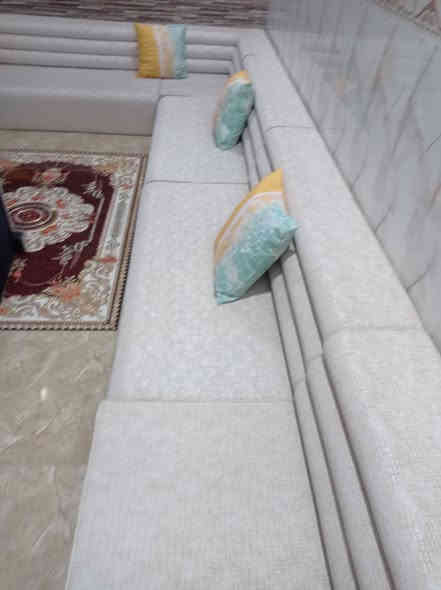 ديوان كويتي النظافه 100/100السعر 500 المكان حيانيه شارع الطاك ***********
