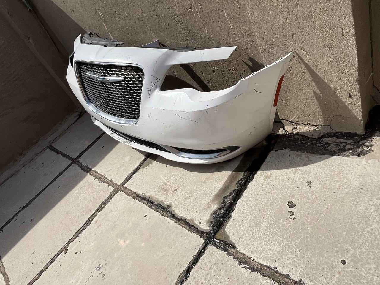 للبيع دعامية أمامية أصلية أوباما من موديل 2015 -2023 وارد أمريكي يحتاجلها ترتيب يم ابو فايبر كلاس مرتب 
قيم واخذ 
***********
