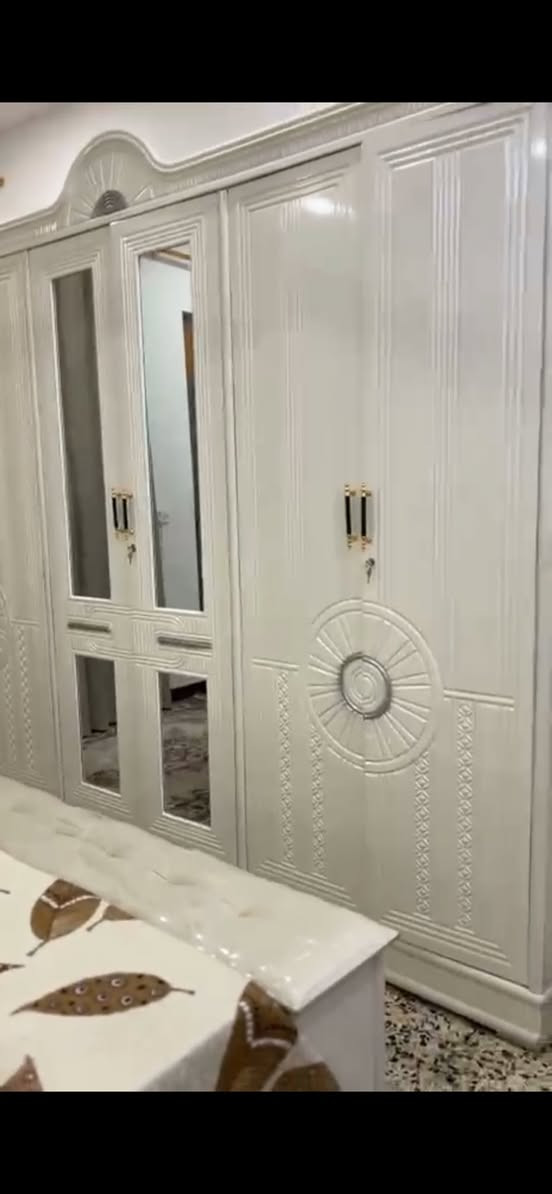 عندي هاي الغرفه استعمال 6اشهر عراقيه دزاين تركي اريد ب مليون و800 ماابيها اي ضرر


**إذا كنت صاحب هذا الإعلان وتريد حذفه لأي سبب، رجاءا أرسل رسالة إلى الدعم الفني**