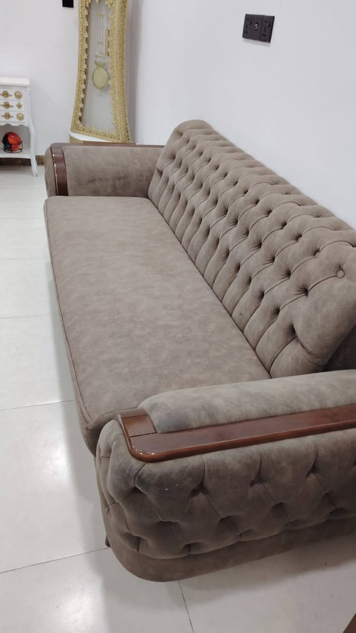 اسلام عليكم طخم كلش نضيف توصا اللة شاهد سوينا مليون وربع وريتا ب600وبي مجال بسيط الميز ريتا ب100الميزمخذي ب250


**إذا كنت صاحب هذا الإعلان وتريد حذفه لأي سبب، رجاءا أرسل رسالة إلى الدعم الفني**