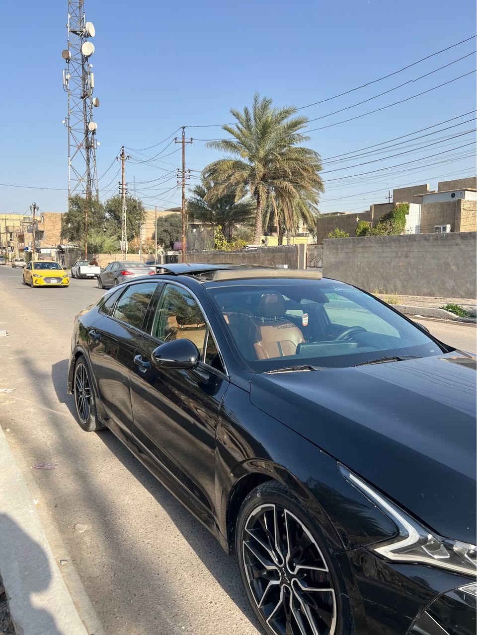 السلام عليكم للبيع كي فايف موديل 2023
جي تي مكينه 2500 توربو فول مواصفات 1/1
مكانها بغداد بيها خمس قطع 
للاتصال *********** بغداد, العراق
