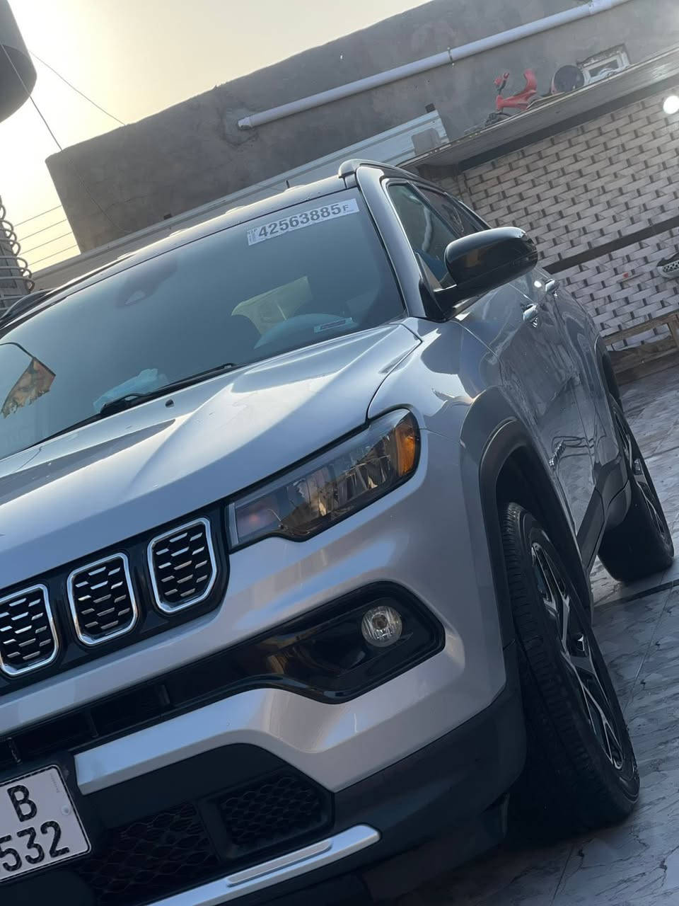 السلام عليكم للبيع فقط
جيب كومباس موديل 2024الطراز الجديد مرقم بصره الجديد ماشية 8الاف
السياره حادثها جاملغ خلفي
البجم بلادي راديترات مروحه تبريد كله
بوضع الشركة
محرك 2000 تيربو 4 سلندر
ماشيه 8الاف زيرو السياره
السياره فئة لمتدد
رادار امامي جانبي
مانع تصادم
بصمة تشغيل
شاشه ايباد كبيره لمس
تبريد قطعتين
فول تحكمات استيرن جهتين امامي خلفي
سايد بريك بصمة
4x4
مانع انزلاق
وباقي المواصفات معروفه للسياره

رقم الهاتف:***********
