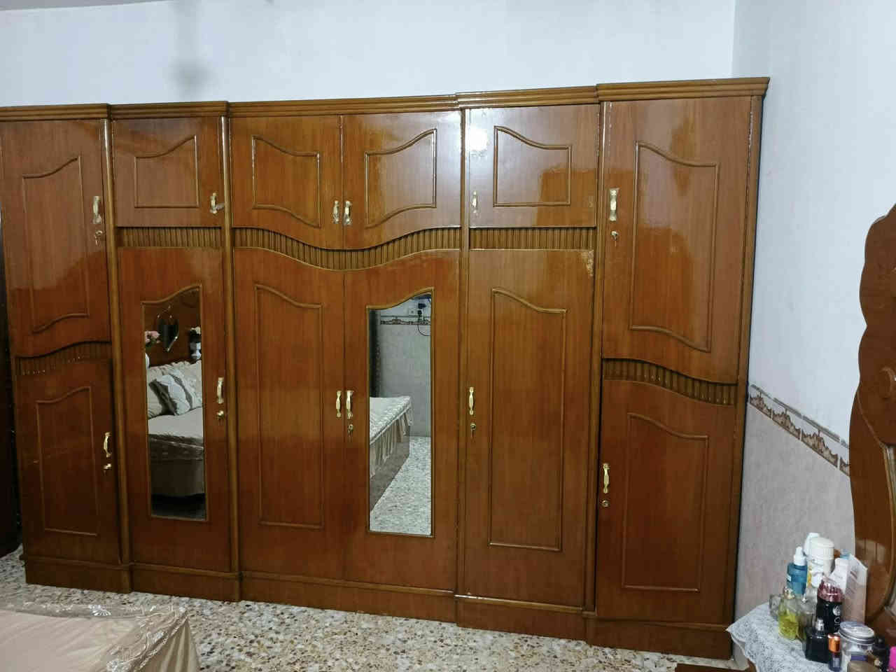 للبيع السعر ٦٥٠ مكاني حي البتول لولداية رقم الهاتف ***********
