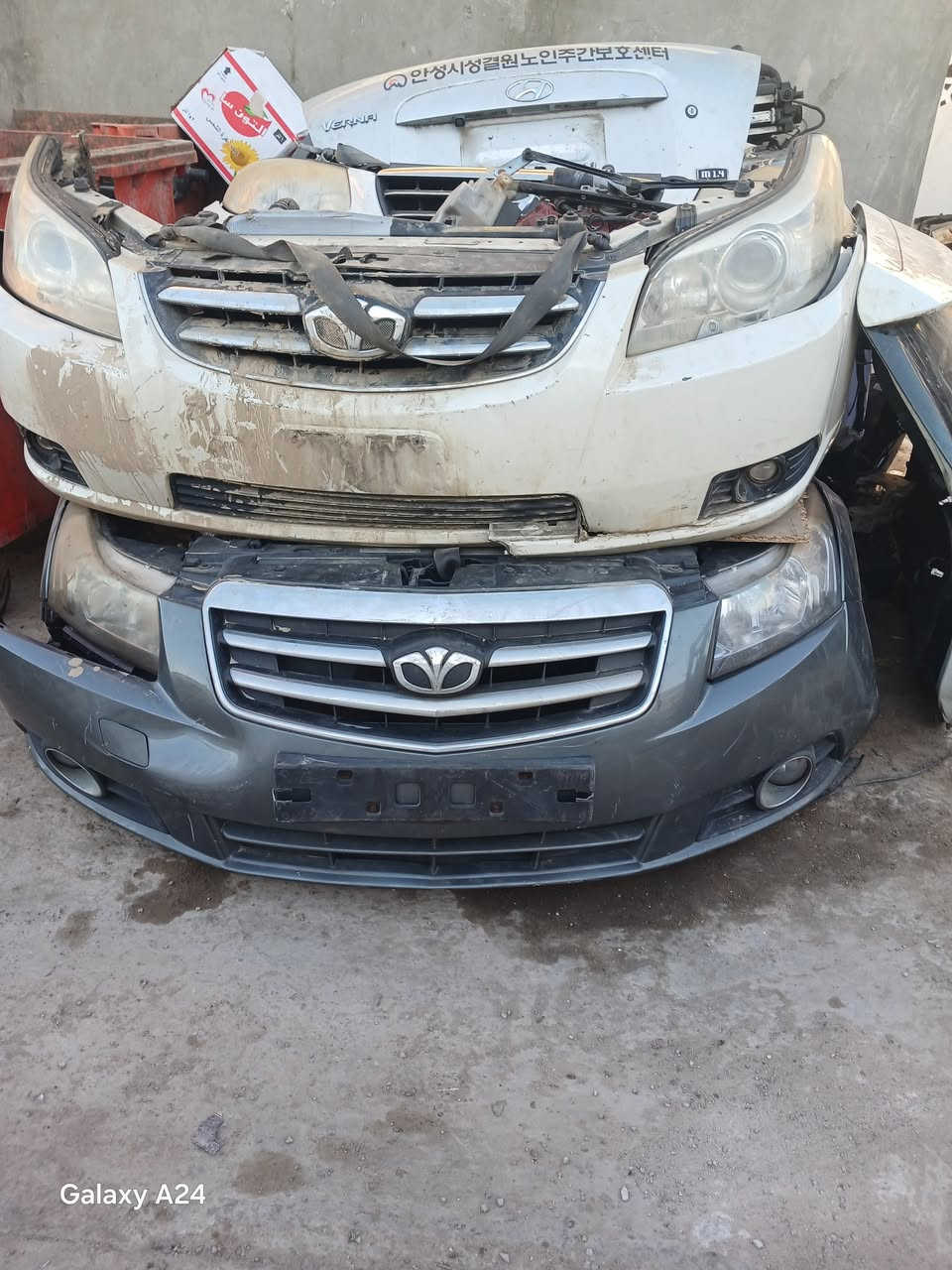 سلام عليكم  يوجد محركات و بجومه وحداديه كروز مال حاويه وسعار مناسبه مكاني نجف حي الصناعي رقم الهاتف ***********
