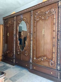 غرفة نوم ملكية • طقم كامل • حالة جديدة