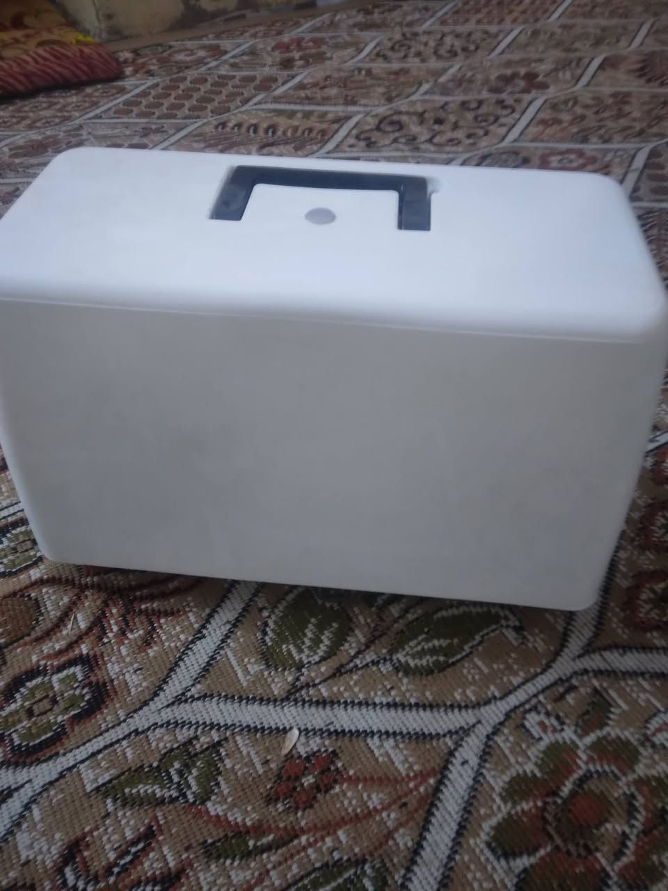 سلام عليكم مكينة للبيع مامستعملة خياط وتطريز نوعهة بلاذر سعرهة 200 للستفسار ***********
