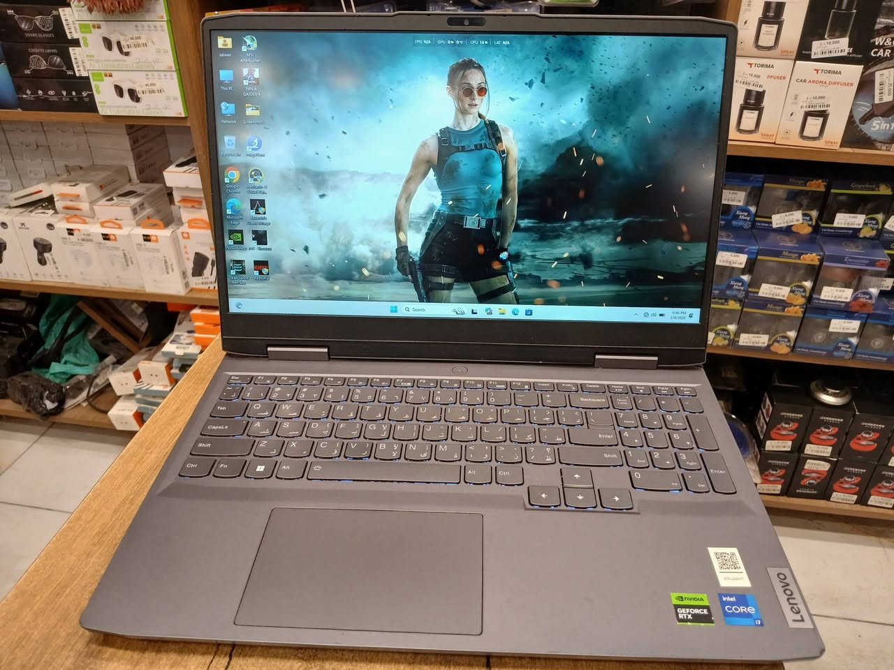 السلام عليكم
السعر مليون مكان بغداد ***********
الموصفات 
Lenovo 82xv
Ram 16 ddr 5 5200
Hard m.2 512 g
Cup i7 13620h 
Vga RTX 4050 6 g 95 w
Lcd 1080 full hd 144 h
