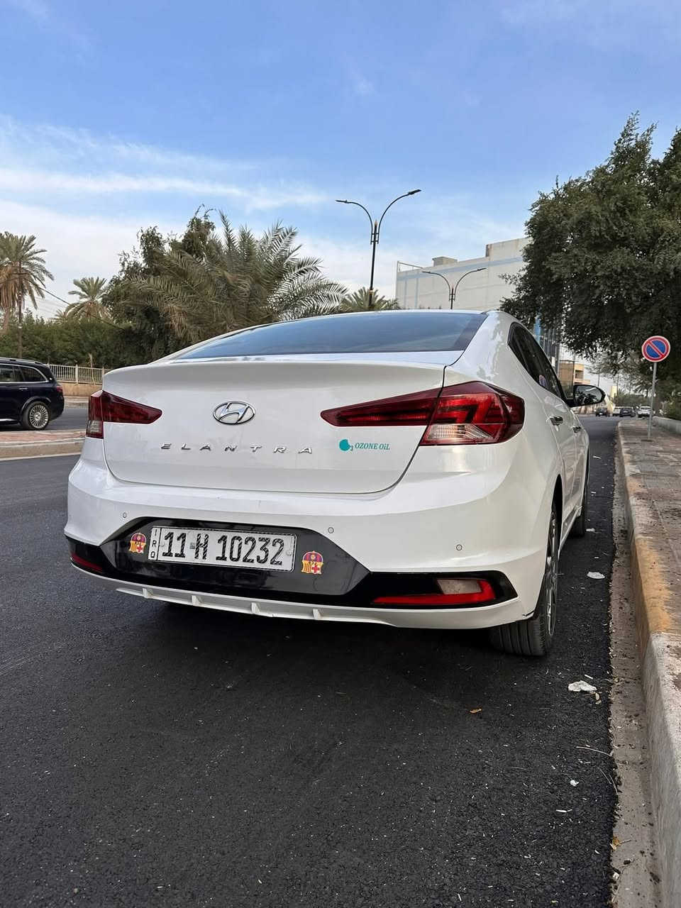 السلام عليكم 
النترا خليجي 2019 
مكفوله من كلشي 
كير محرك تبريد صبغ وبارد وضربه كله جديد 
عدا طخه بل بنيد بلبدايه ومكحله بلكارت 
ماشيه 67 الف حقيقي 
السعر 154 ورقه وبيها مجال قليل 
العنوان بغداد ساحه عدن 
***********
