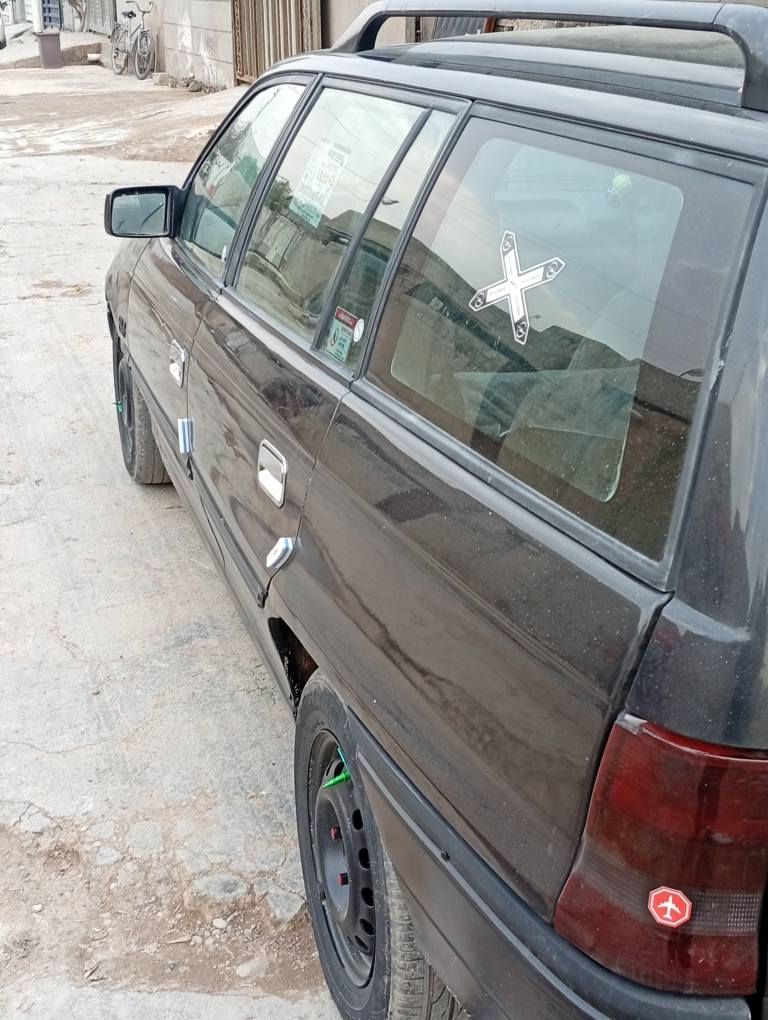 موديل 93 
. سنوية جديد لحد 2028
دفتر وقود موجود
شرت تحويل و وكالة
*********** كركوك, العراق
