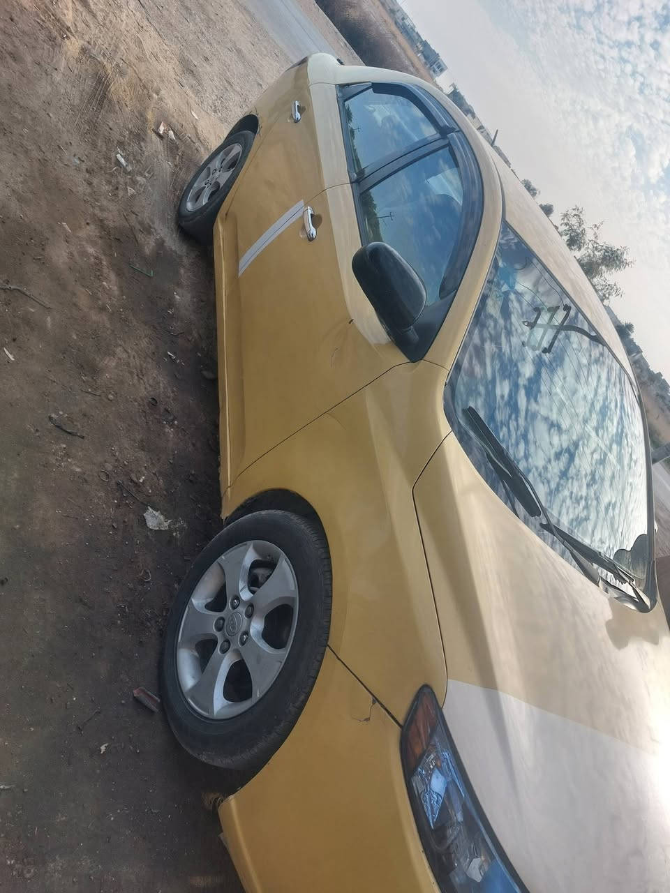 مكلف بلنشر اتصل ع صاحب سياره      سلام عليكم فورتي للبيع موديل 12 مكينه كير مكفولات كير *********** صدر امامي وخلفي جديد كهربائيات كلها شغاله سنويه 29 تبريد شغال مكينه 2000 ضررها ابخشم البنيد او جاملغ خلفي بدون دواخل السعر 75 او بيها مجال استفسار *********** مكان سياره ديالى المقداديه ناحيه الوجيهيه  مكلف بلنشر اتصل ع صاحب سياره
