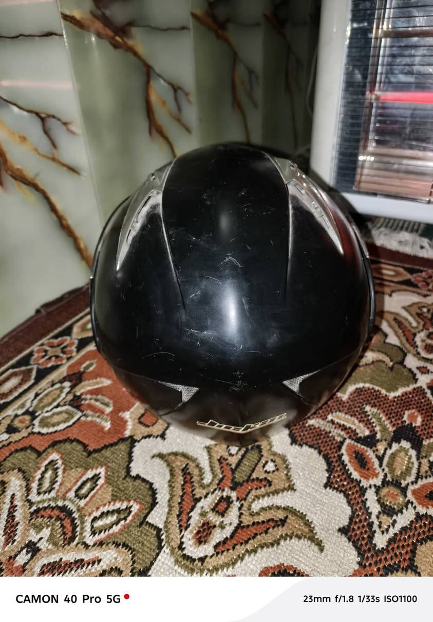 سلام عليكم هاي الخوذه رايدها ب 50 وبيها مجال مكاني بغداد حي النصر  رقمي ***********
