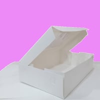 علبة حلويات • شباك عرض • توصيل مجاني