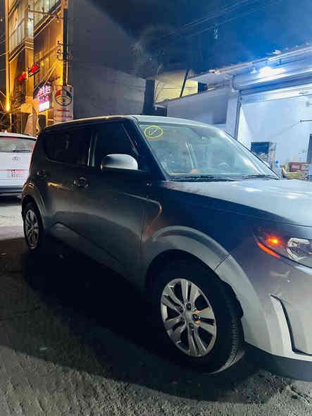 سلام عليكم كيه صول مديل 24 دخول جديد 
حادثه بس دعاميه وجاملغ بارد 
وبل باب شويه علكد شبر بدون رقم 
حساسات كامرات توقف ذاتي رادار 
***********
عنوان بغداد
