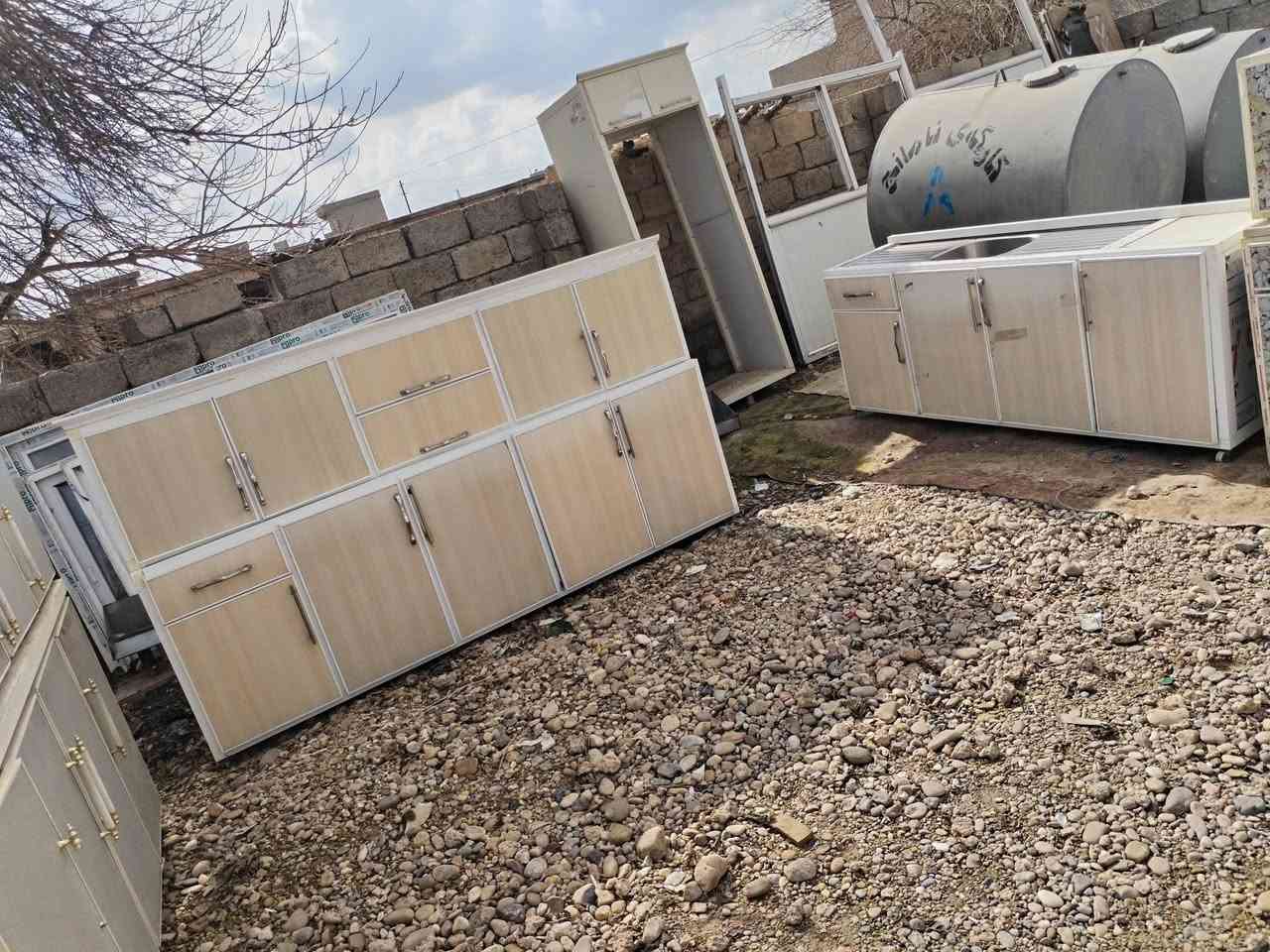 للبيع النظافه فول مواد سراي شرط متوفر لده معرض لاخوين لاستفسار ***********
