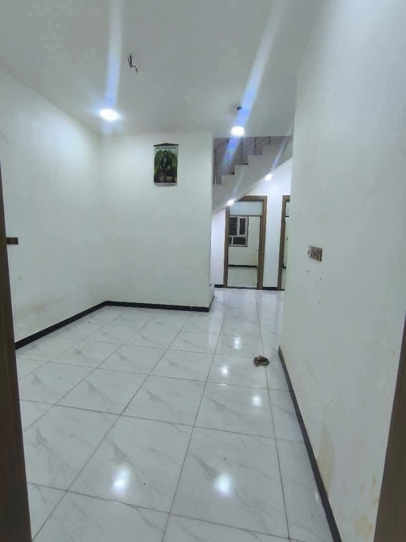 #دار_للايــجــار

الموقع :  ام الخيل 4 مميز على ساحة 

مساحة الدار : 158 م2 

يحتوي ع غرفتين وصاله ومطبخ وصحيات واستقبال وطارمه 

———————————————————

🔺#للاستفسار مكتب الماس للعقار والمقاولات العامة
 • موقع المكتب: نزلة حي المعلمين – قرب متوسطة الجزائر
 • رقم الهاتف: ***********
