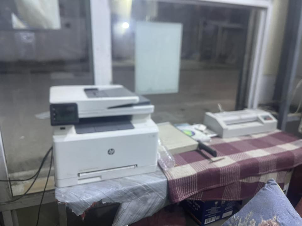 ً
ً
السلام عليكم 
محل موبايلات للبيع كامل 
سعره مناسب مال مستعجل 
مكاني ناصريه مركز
رقمي *********** للشراي
