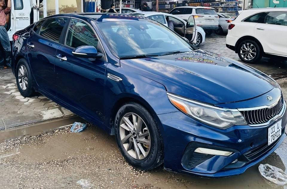 السلام عليكم
كيا اوبتما2020 وارد امريكي
حادثها (جاملغين وبنيد ) 
رقم بغداد انكليزي سنويه ل 2030
•••••••••••••
مواصفاته
•محرك 🅖🅓🅘 2.4 
•رادار جانبي
•حساسات خلفية
•تحديد مسار
•بريك ذاتي عند الاقتراب من سيارة قريبة
•فول تحكم ستيرن
•شاشه كبيرة نظام خرائط
•كار بلي
•شاشة اعطال
•اشاير بالمري
•بلوتوث اوكس
•حساس اطارات
•انظمة قيادة ( ايكو • سبورت • عادي )
•كامرة خلفية دوارة
•مثبت سرعة 
•مانع انزلاق
•تبريد ثلج ❄️
رقم بغداد الجديد
•السعر  120$ ورقة
تخم تاير جديد 
#للستفسار 
مكاني النجف الاشرف 
••••••••••••••• 
***********
