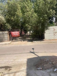 بيت للبيع ٤٠ متر واقع حال ٤٥ متر شارع عريض مقابيل بيت تشجير ب 🏠 غرفتين...