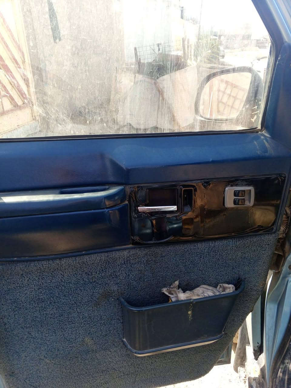 مكلف بالنشر
جمسي فإن استرو  
مكينه نظيفه خير من االله
السياره مشروع وطني بسم الشخص نفسه 
موديل 94
سعر27
رقم صاحب ال🚗 /***********
