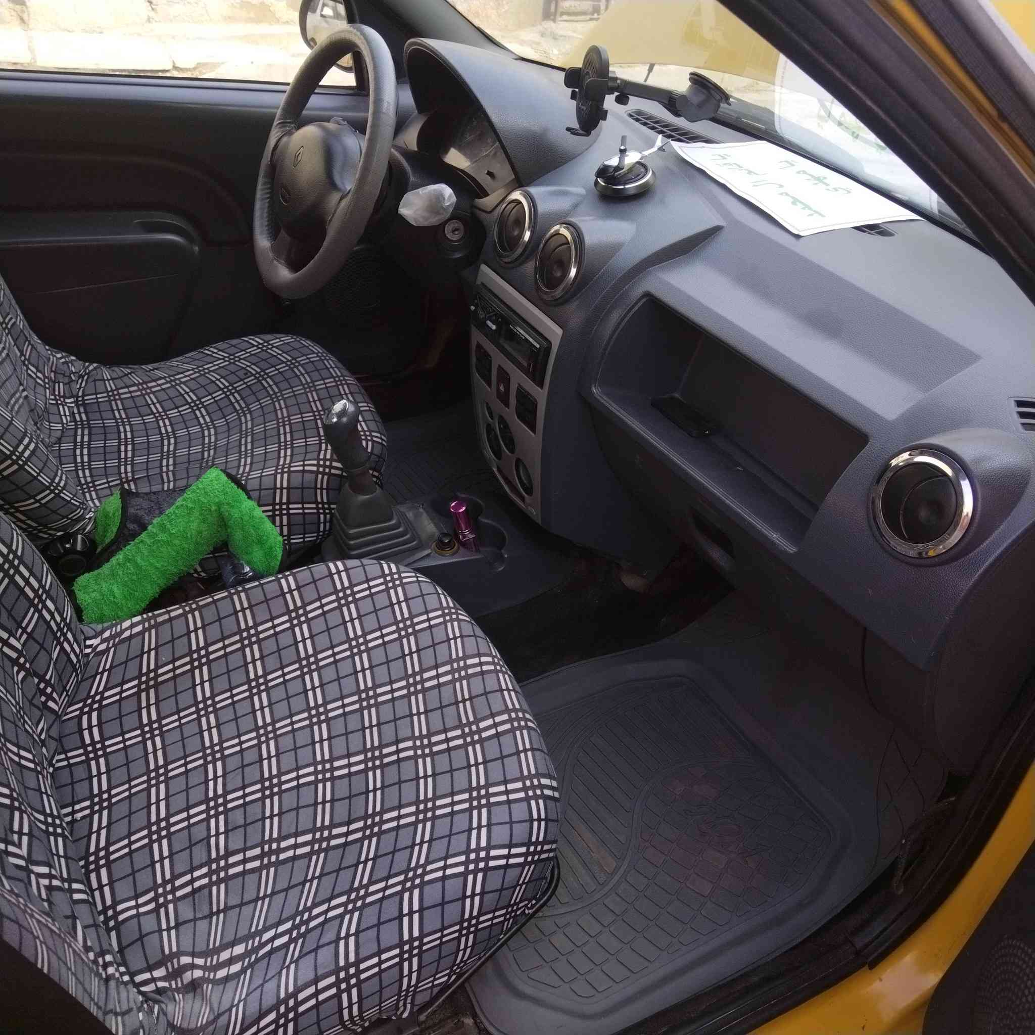 رينو 2009 مكينه حاويه كير حاويه باور استيرن  جدد كلج جديد قمجي كلج فلاوين جديد مروحه ابلاديه جديده  رقم انكليزي باسمي مصفره هيئة وغرامات السعر ٣٥ ورقه بغداد مدينه الصدر حي طارق شارع الوسط ***********
