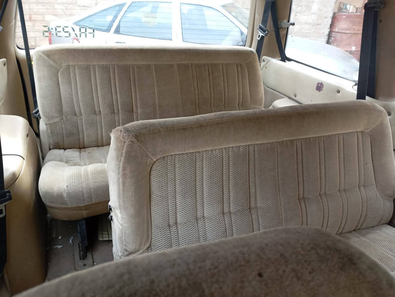 سلام عليكم
للبيع كرايسلر 
محرك 24 
رقم انكليزي 
 رقم صاحب السيارة ***********
