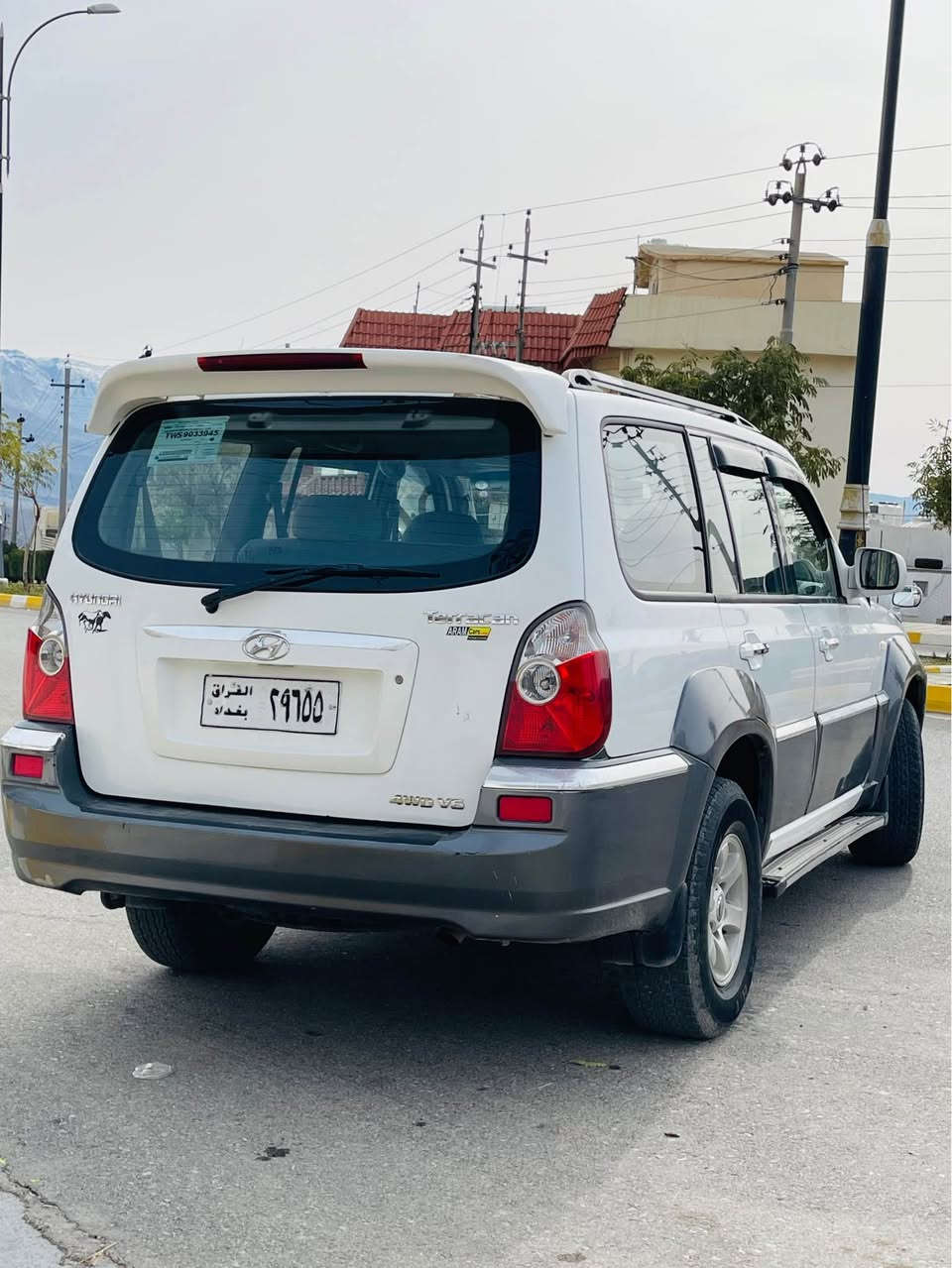 تریکان ٢٠٠٣
ئاڕمی پلاستیک هەولێر  بە شەرتی ياڕم و ئەوەلیات
بەیانی بیکە بە ناوی خۆتەوە
مەکینەی ڤیڤیتی ٣٠٠٠ لەسەرە گێڕ ئۆتۆ ماتیک
٢ بست ساردی هەیە
تەبرید ساردی و گەرمی بە شەرت هەمو گیانی مەزبوتە
پێرێ ڕۆنی گۆڕاوە و مەسروفی هیچ تیا نیە
بێ تەقەو ڕەقە بە شەرتی هەمو شتێک
سعری ٦٨ و شتێک مەعمەلە
لە دەربەندیخانم
*********** دار بنديهكان, السليمانية
