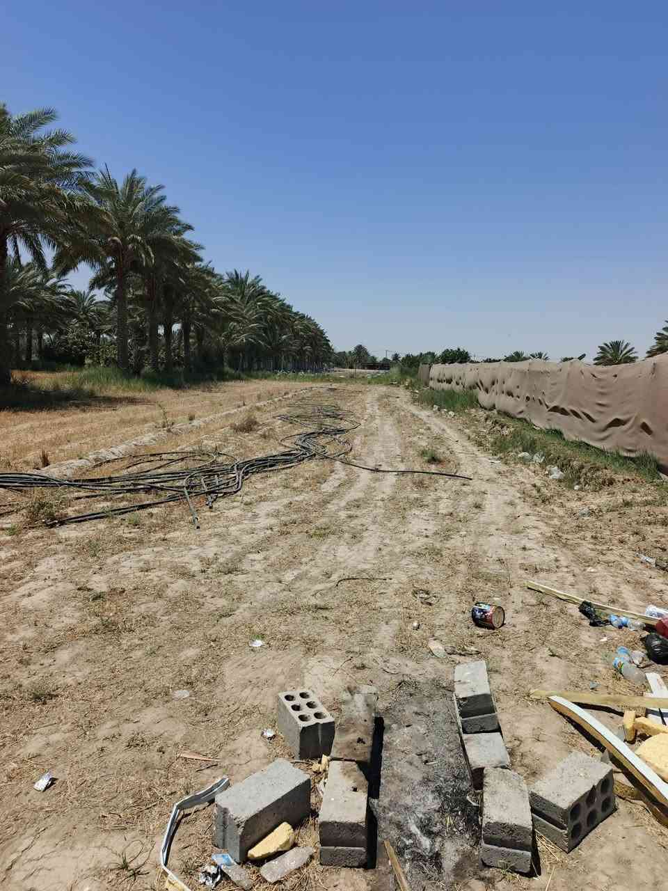 اسلام عليكم نص دونم لبيع طابو زراعي سند 25 الواجه 20متر
مكان الرض الدسميه تبعد عن الشارع العام 300متر
قرب حسينيه سيد شاكر بسعر مناسب استفسار اتصال
***********                 ***********
