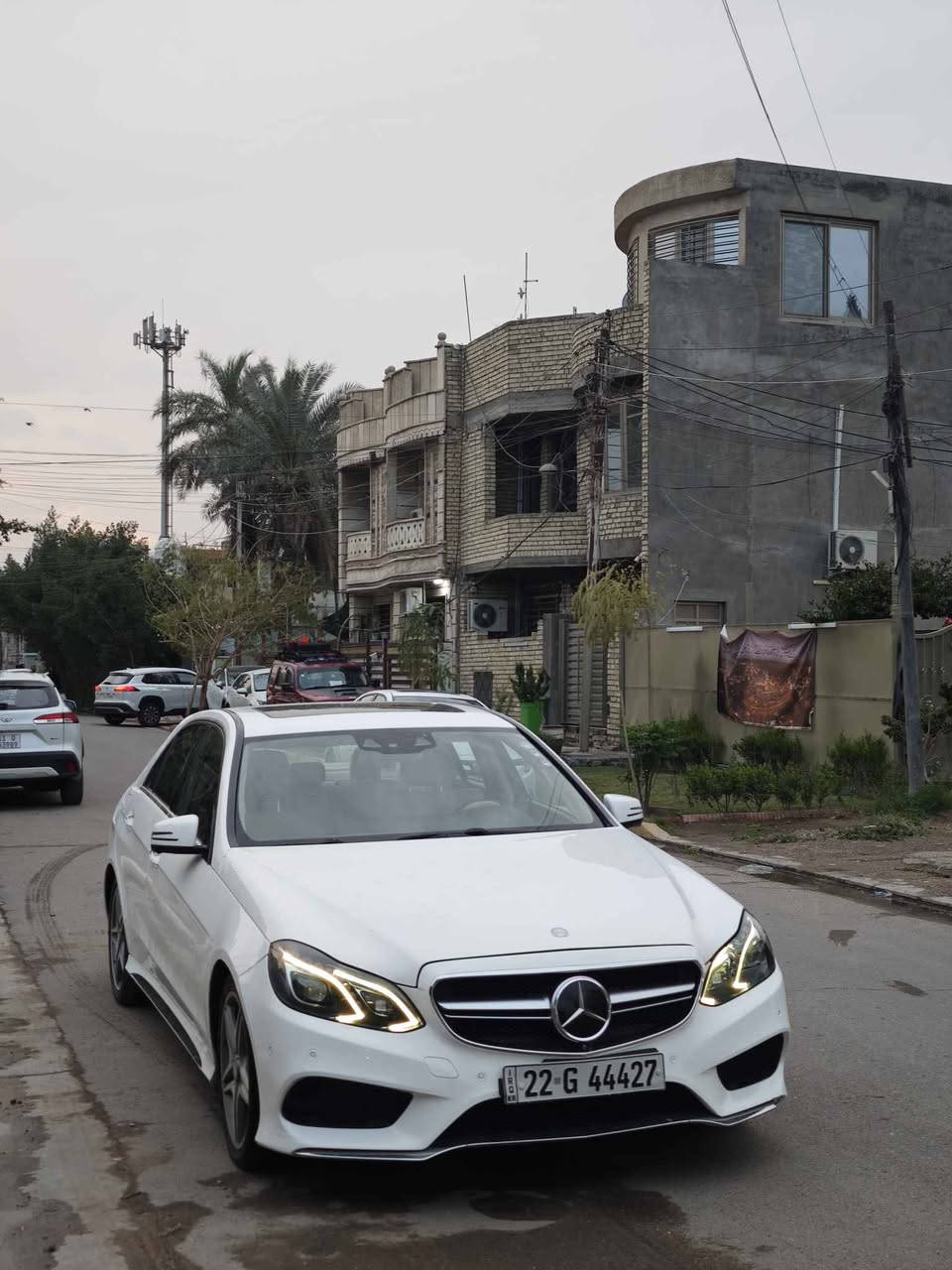_____________
نوع السيارة : Marcedes-Benz E 350 
.
سنة الصنع : 2016 
.
سعة المحرك : v6 3,500 cc
.
المسافة المقطوعة : 167,000 k/m

.
السيارة وارد أمريكي : تبديل فقط چاملغ وبُنيد 
.
السعر : 23,500 $ 
.
للتواصل : *********** بغداد, العراق
