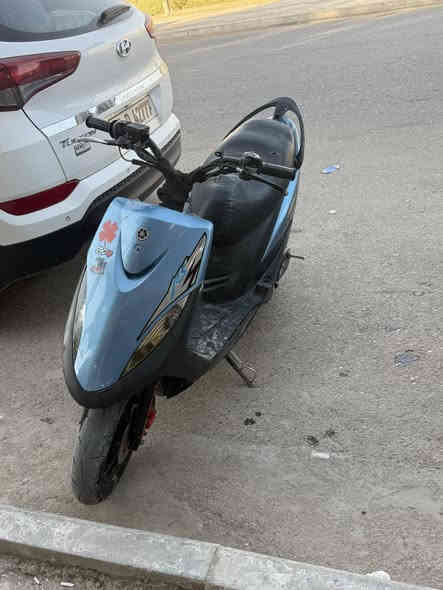 سلام عليكم ماكس عدله  
دراجه شلعه او معدل 

كفرات البيض بلاديات مالته 

تريد الازرك هم موجوده 

دراجه كله ختم واحد 

سلف شغال 

باتري جديدي

للستفسار 

***********

ما متواجد على النت
