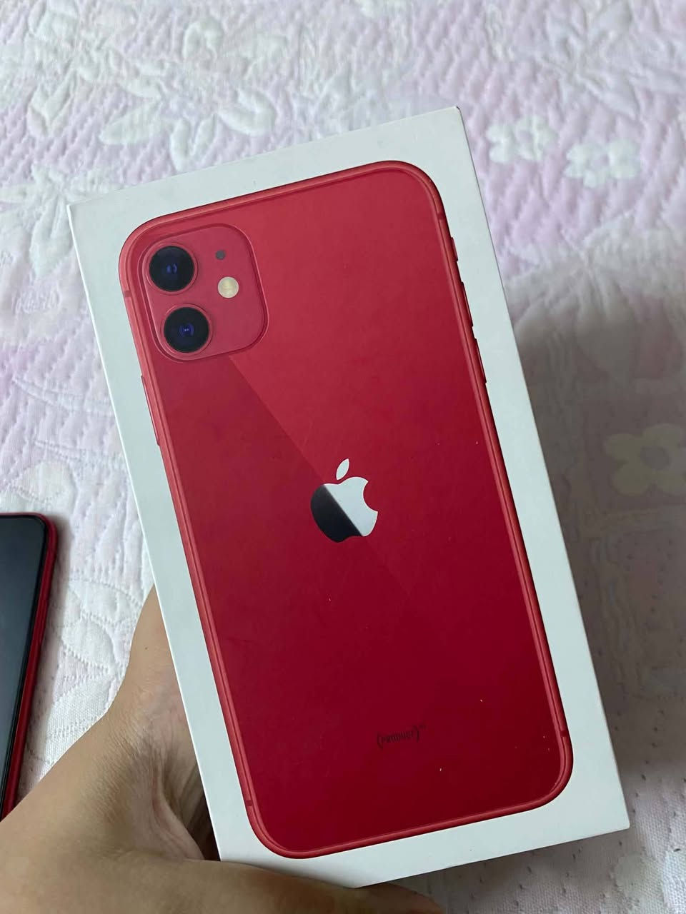 Iphone 11
مساحة 64 
بطارية 76 
وتر بروف مش مغير حاجة خالص 
زيرو ضرايب
معاة الكرتونة  
مفيهوش خدوش خالص 
للتواصل 01207015239


**إذا كنت صاحب هذا الإعلان وتريد حذفه لأي سبب، رجاءا أرسل رسالة إلى الدعم الفني**