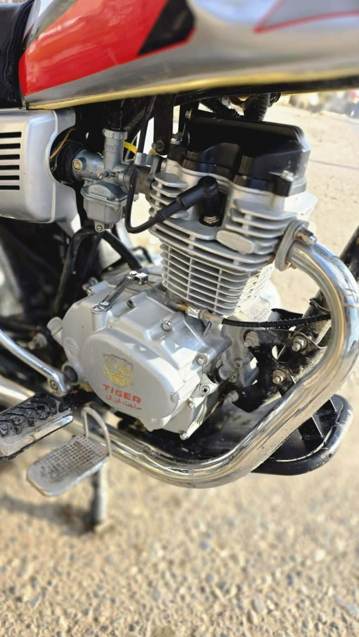 السلام عليكم
موطور لل بيع نوع تايكر 20
محرك مفتوح 
كهربائيات كلهن شغاله
شلعه معدل فول
السعر 400 
ملاحضه: غراضو كلهن موجودات 
المكان الشرقاط الجميله 
خابر خاص ما متواجد 
‏‪***********‬‏
