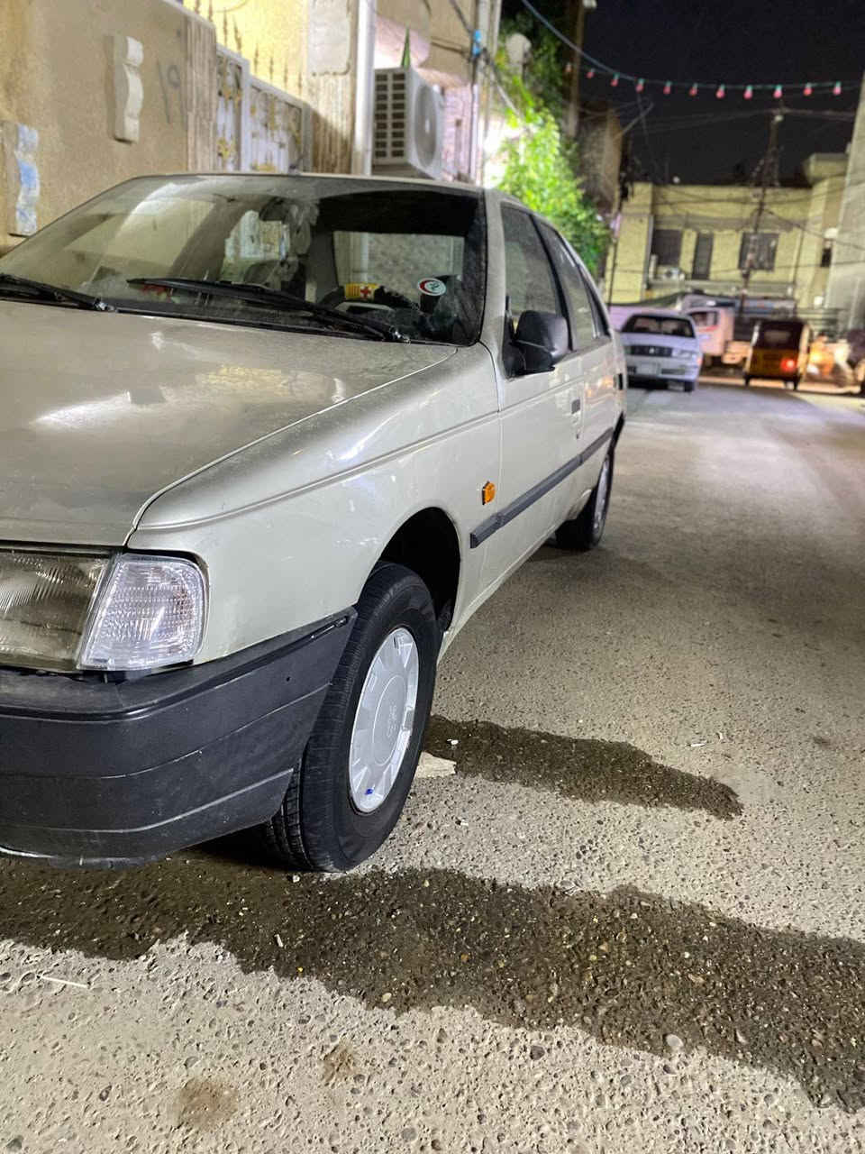 السلام عليكم بيجو روى موديل 9 للبيع كير ومحرك واكسل خير من الله تبيرد ثلج سنويه لل٢٩ هزه بعدها مصاقطه المكان الغزاليه  ب34 وبيها مجال رقم ***********

