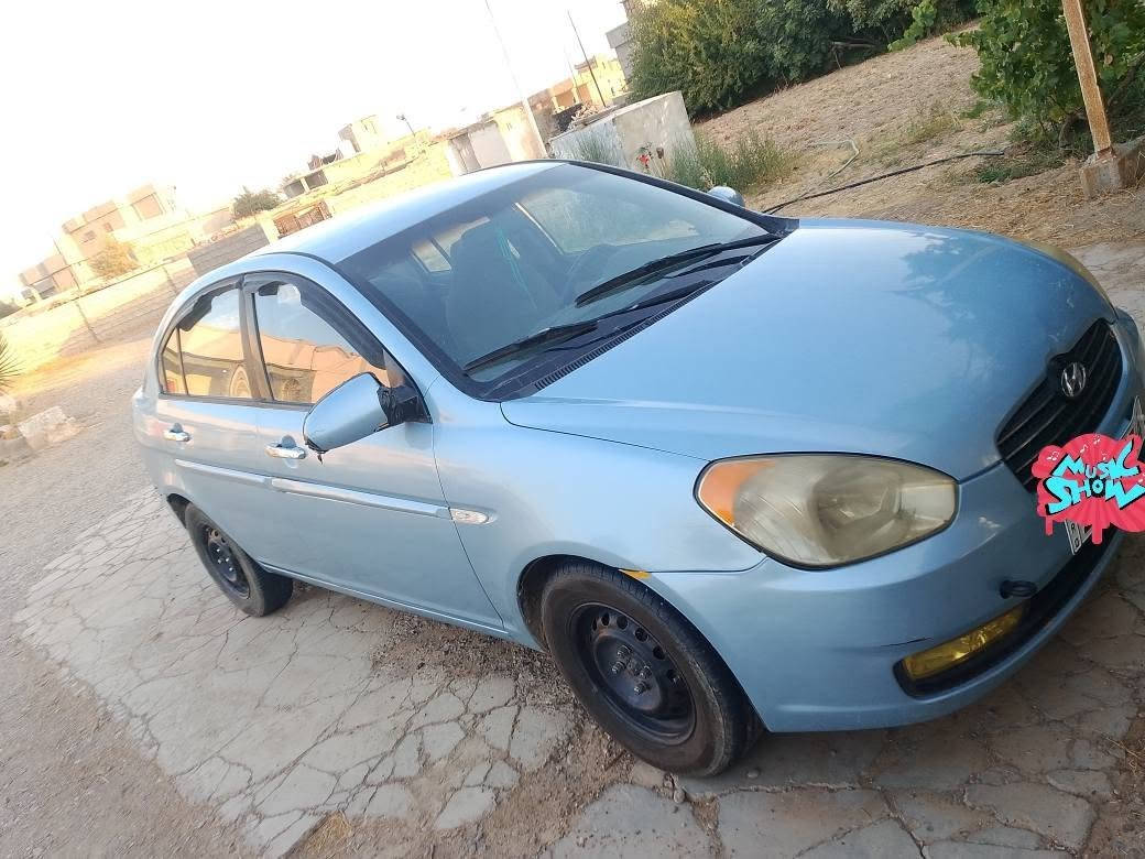السلام عليكم هونداي اكسنت للبيع سنويه 2030 رقم صلاح الدين انكليزي جديد بيهه بطاقة بازنزين السيارة نضيفه موديل 2010 اقتصادية بلبانزين ماتصرف  تدفئه تبريد فول كير محرك بلشرط مابيهه اي ضرر ولا بيهه دواخل ومابيهه ولا قطعه السيارة بل اصل صفره ومصبوغه عام ازرك وبلسنويه مأشره ازرك وشرط التحويل السعر 82 مكان السيارة كركوك /الحويجه /قريه حلوه وسطى الشراي يتصل على الرقم ***********
