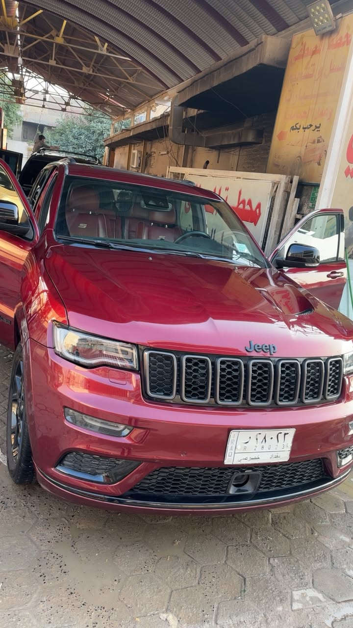 جيب خليجية موديل22  فول مواصفات بدون صبغ ماشية23الف مكان سيارة بغداد تلفون ***********
