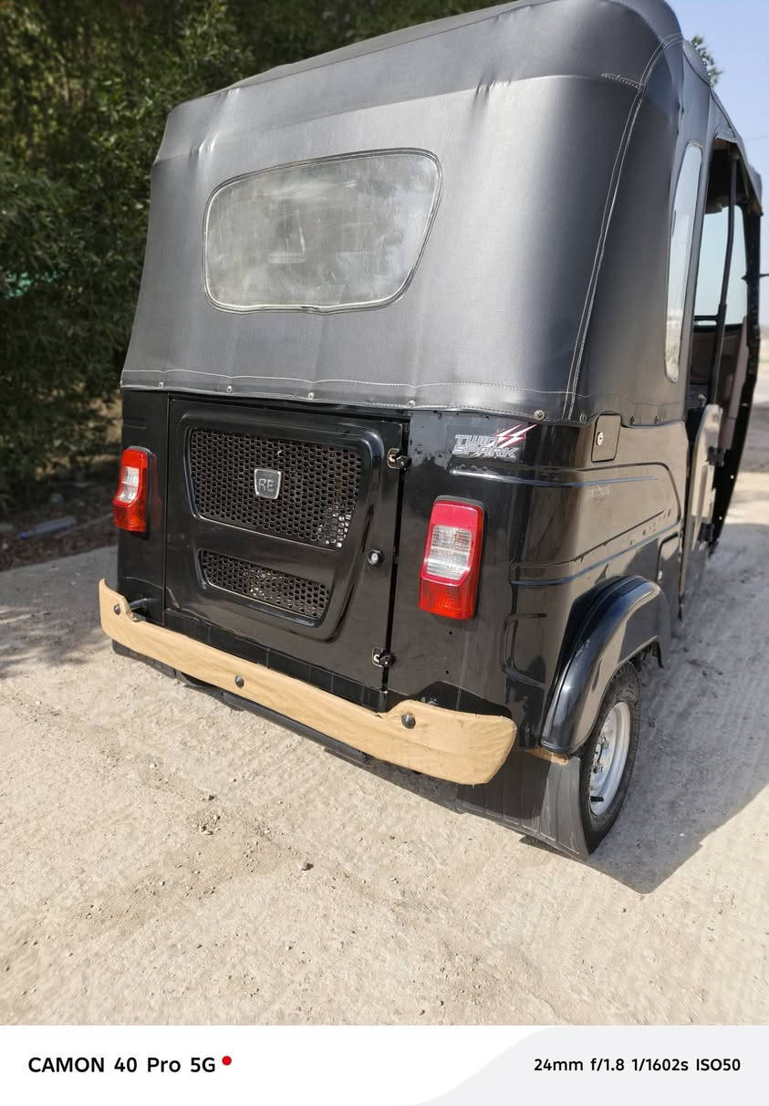 سلام عليكم تكتك للبيع موديل 23كفالة ماعده شخط يم الكنر رقم كربلاء الاستفسار ***********
