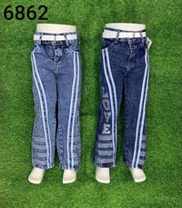 جينز بناتي • وسط مطرز • سنين ٢-١٠