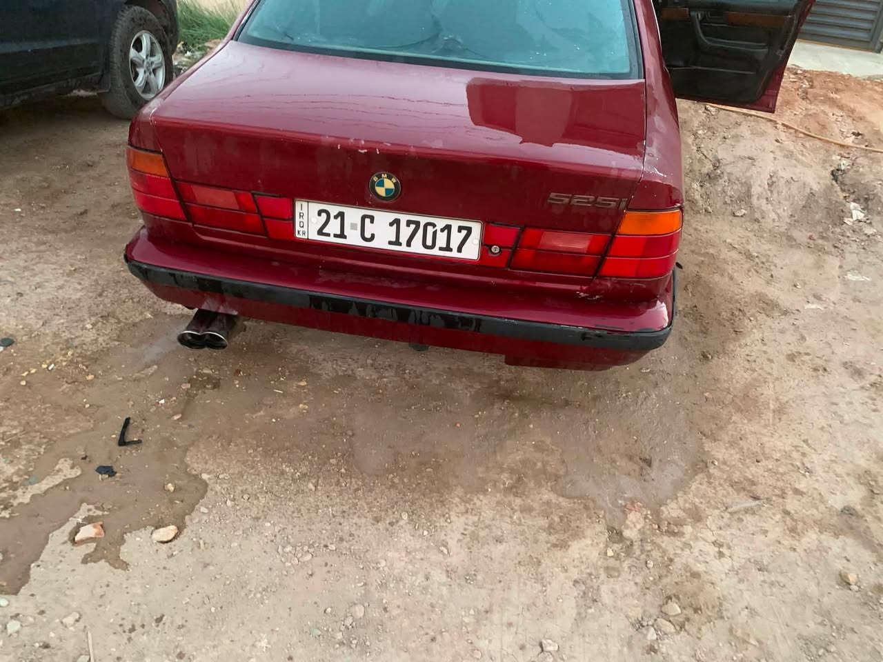 السلام عليكم بي ام للبيع موديل ٩٢ فول موصفات مسكر فانوس ٥٢٥محرك خير من لله مشدودجديد تبريد ثلج لسعر ٣٨ مكاني حله ***********
